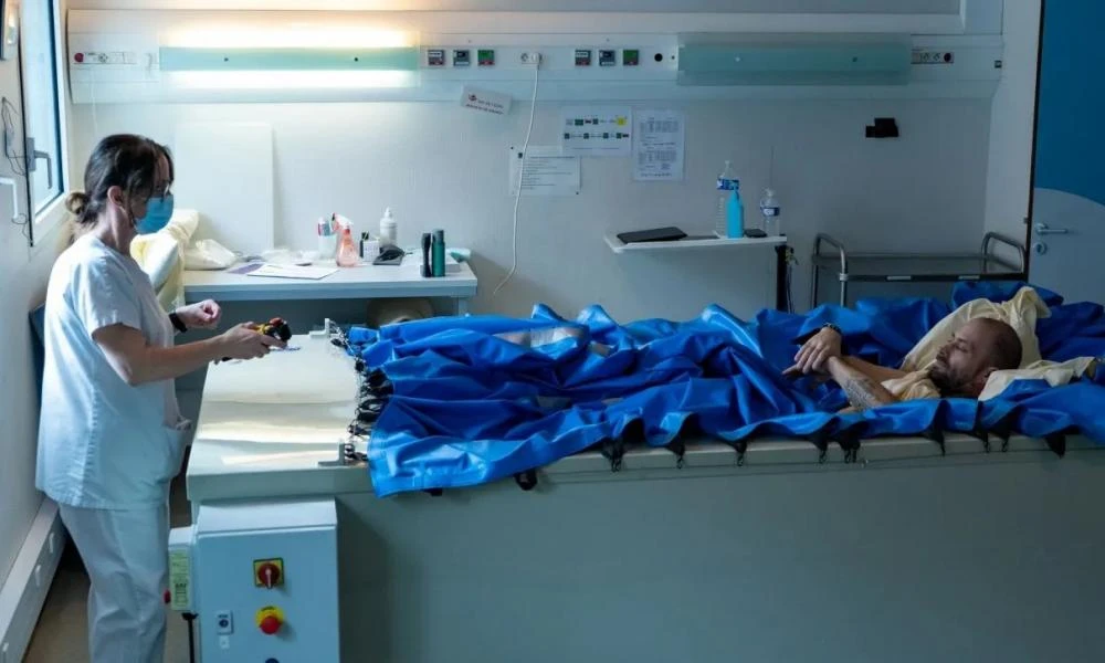 Ζητούνται εθελοντές να μείνουν 10 ημέρες ακίνητοι σε στρώμα νερού! Αμοιβή 5.000 ευρώ